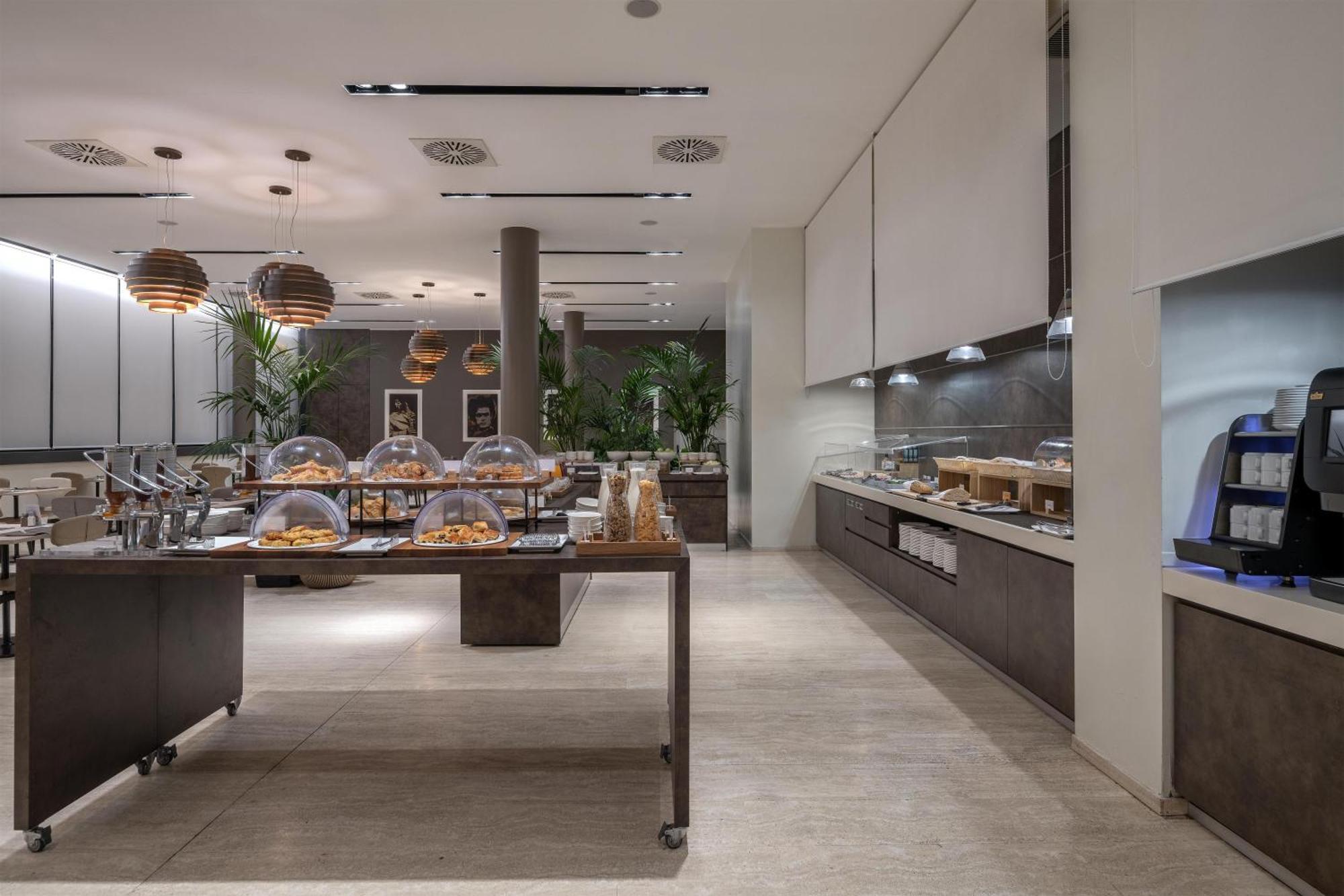 Hilton Garden Inn Milan North — Zdjęcia 1
